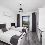 Villa Grand Yasar 3 *