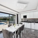 Grand Yasar 3 Villa