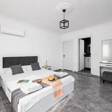 Villa Grand Yasar 3 *